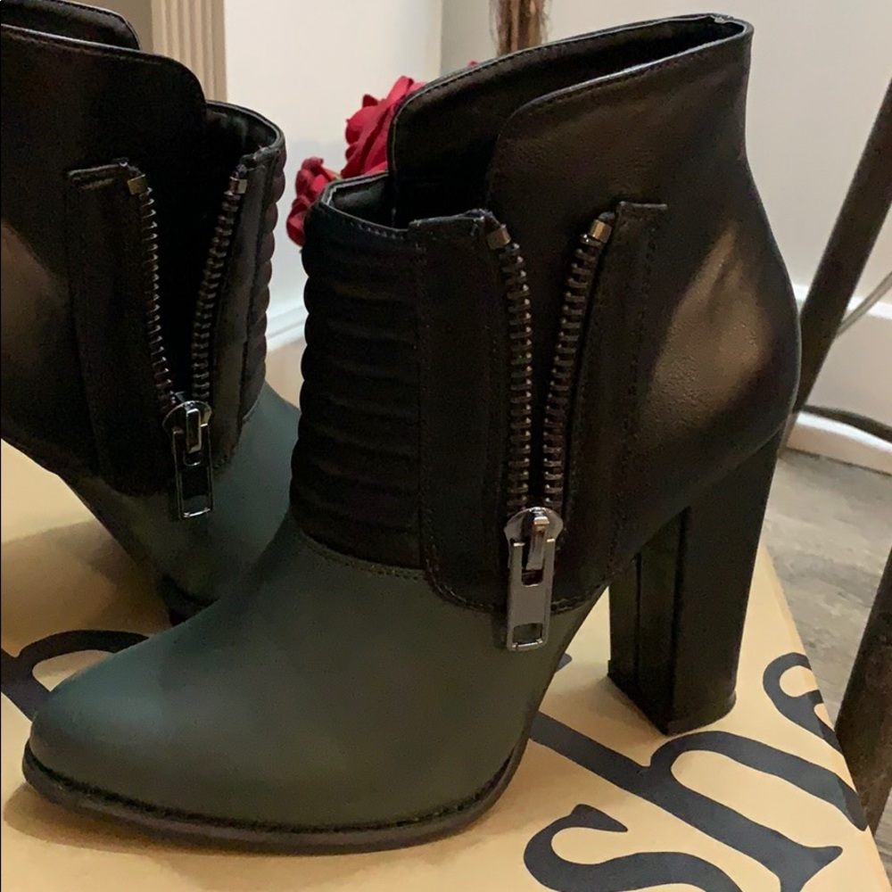 Booties - Picture 3 of 4